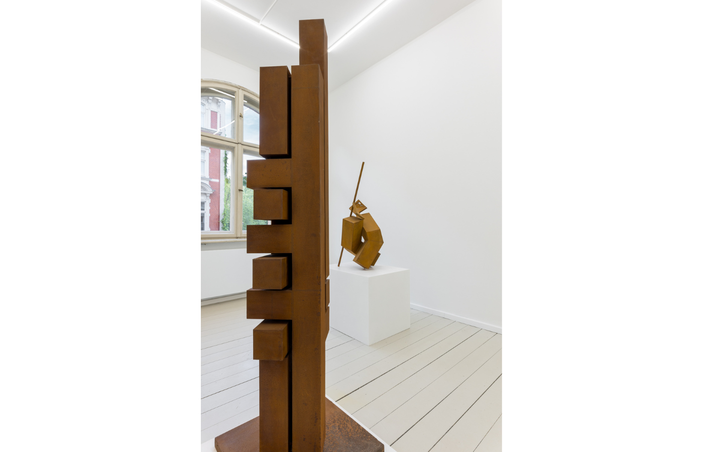 Songhak Ky, Installationsansicht Kunst Raum Mitte, 2025. Foto Jannis Uffrecht