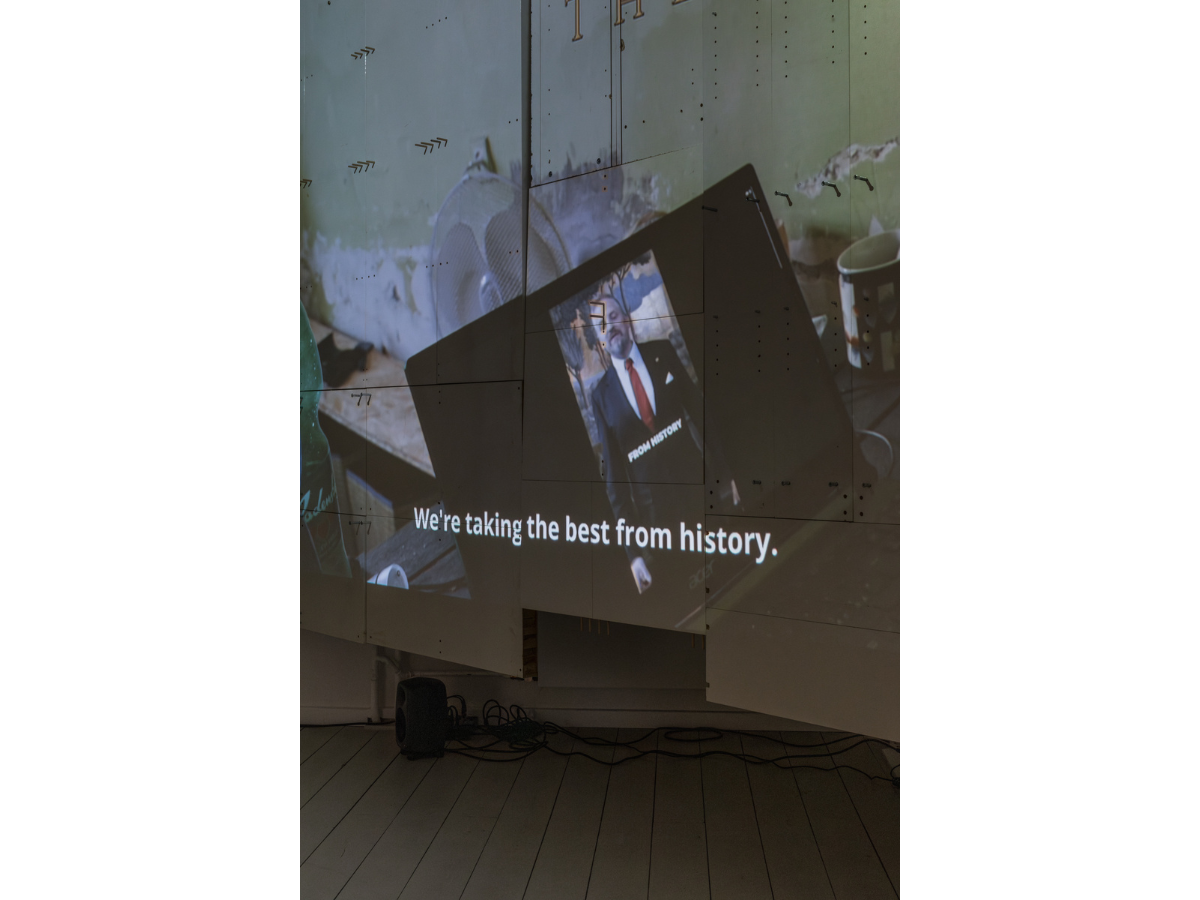 Johannes Büttner, L’ État, c’ est moi, 2025/26. Foto: Jannis Uffrecht