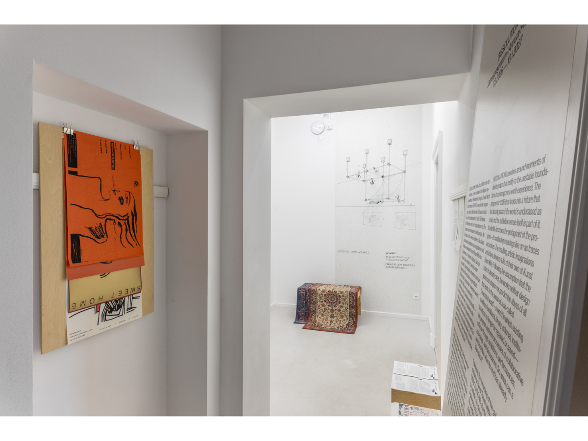 Archivmaterial der galerie weisser elefant. Foto Jannis Uffrecht 1